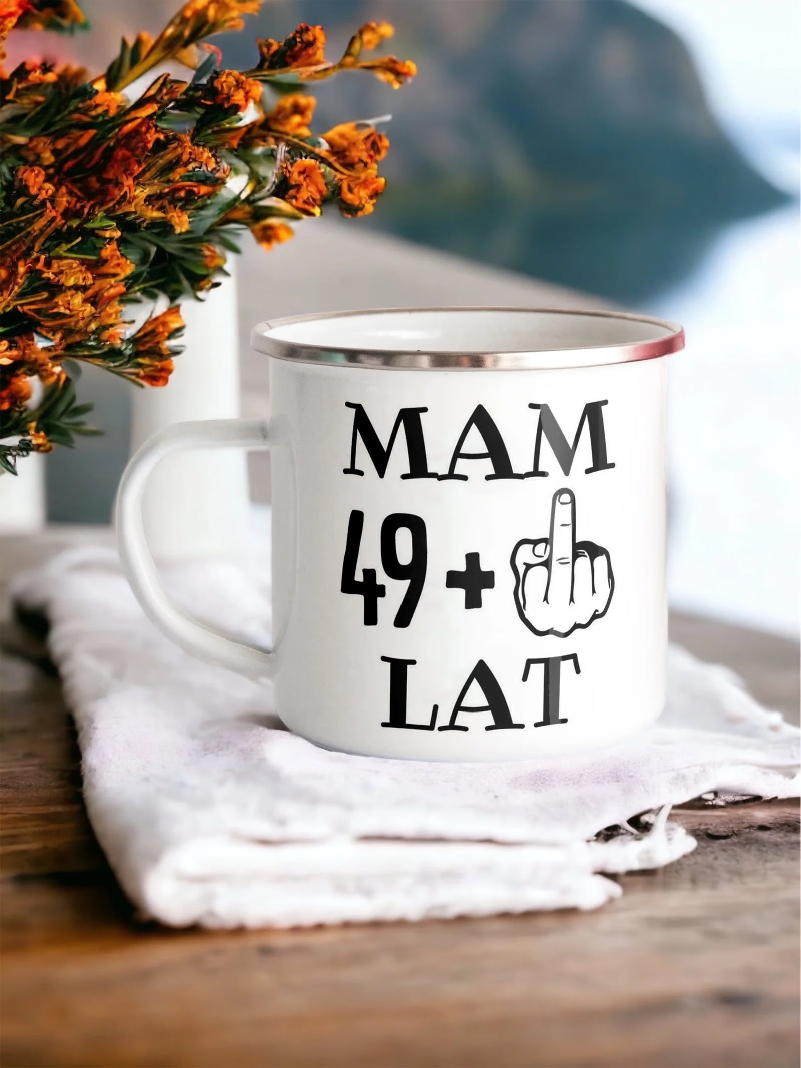 Kubek Emaliowany Urodziny Mam 50 Lat Zabawny z Nadrukiem Biały Metalowy