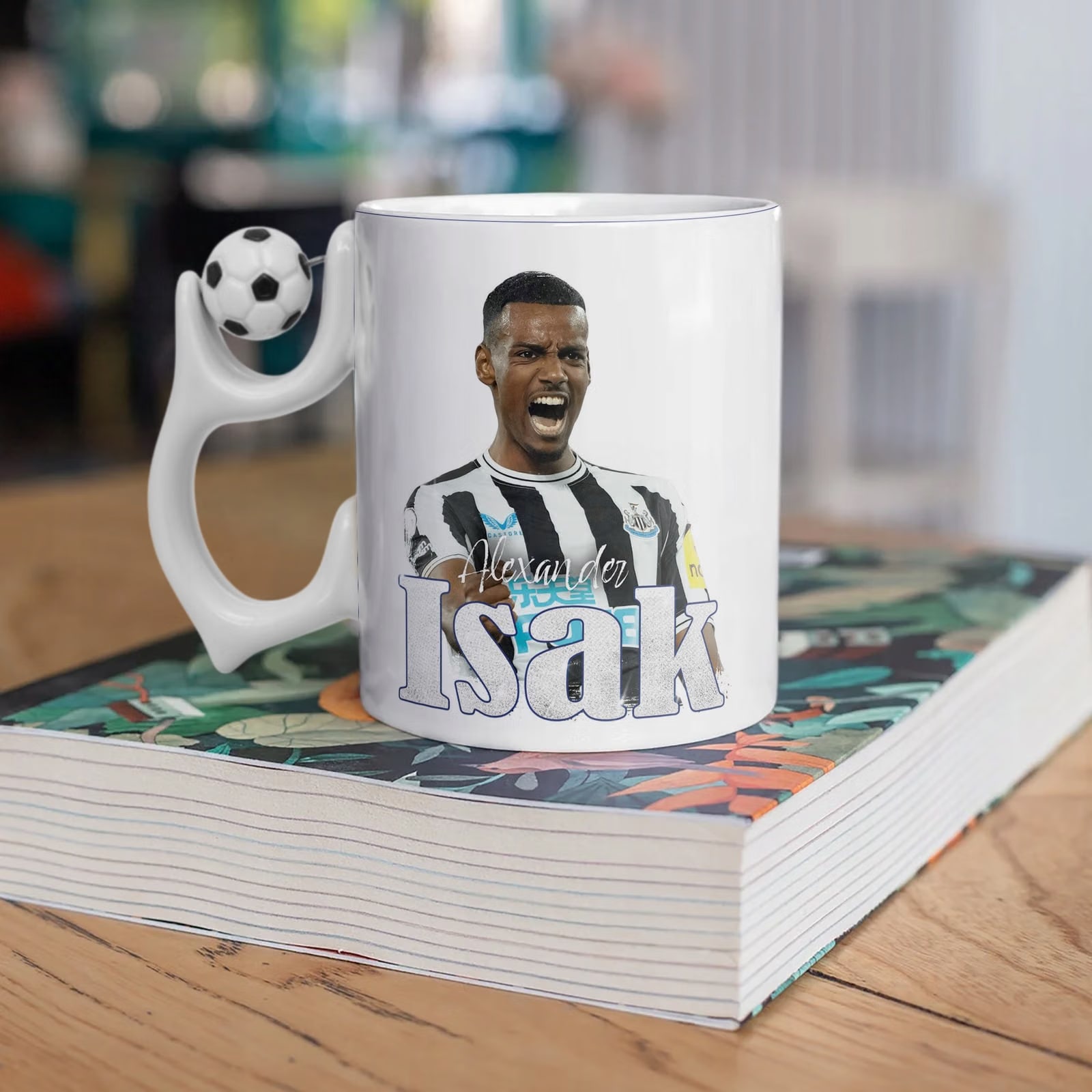 Kubek piłkarski Alexander Isak dla kibiców Newcastle Prezent