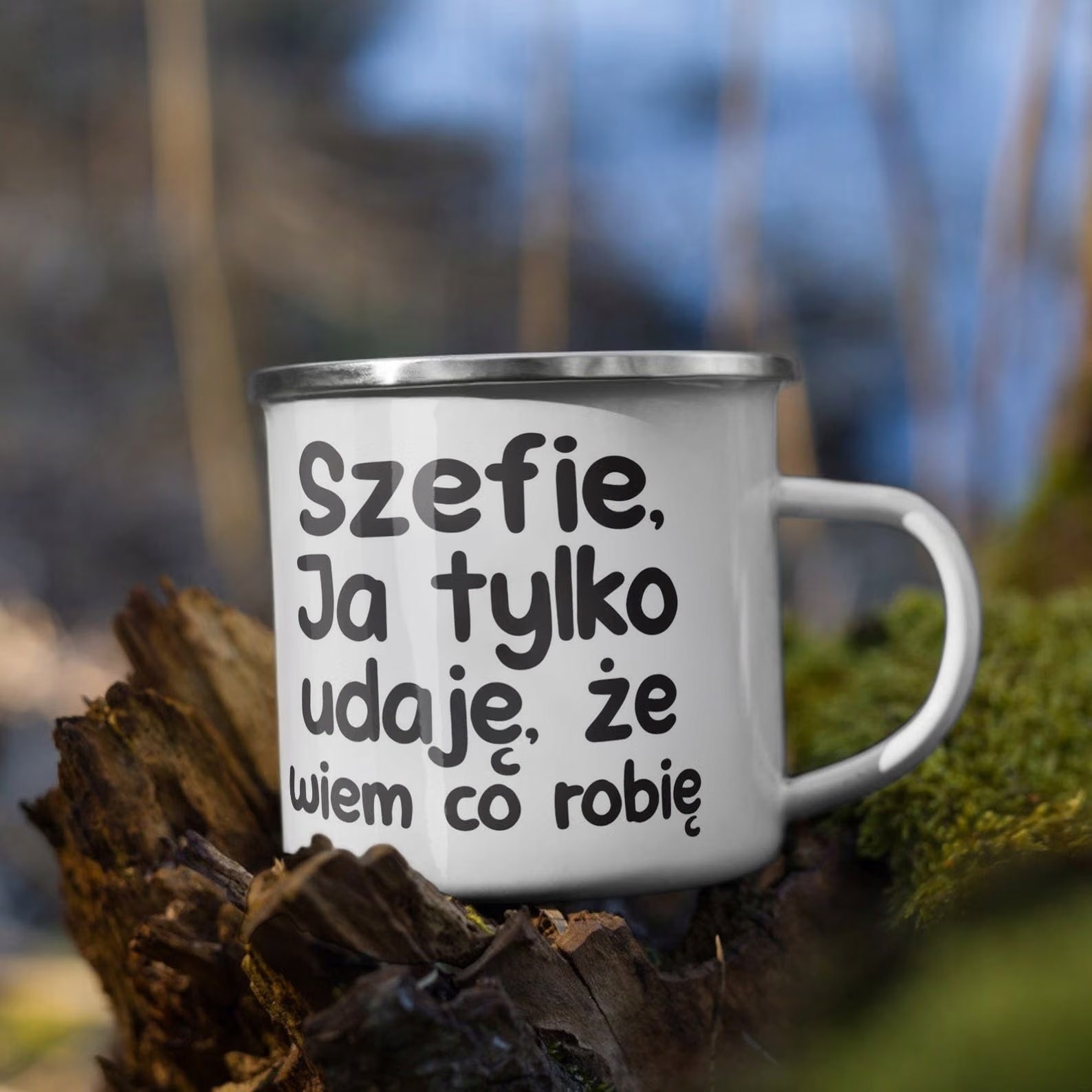 Kubek Emaliowany Szefie Ja Tylko Udaję Że Wiem z Nadrukiem Biały Metalowy