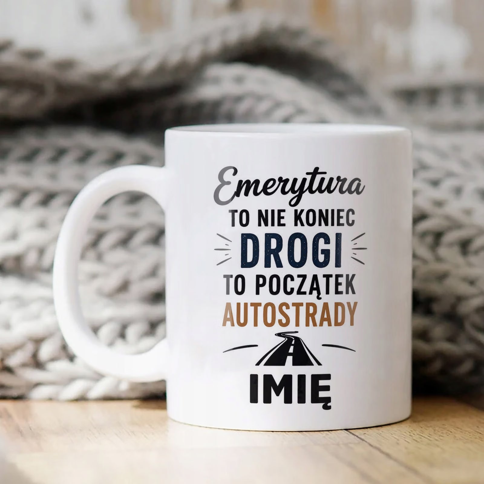 Biały Kubek Personalizowany z Nadrukiem Emerytura Dla Emeryta Prezent