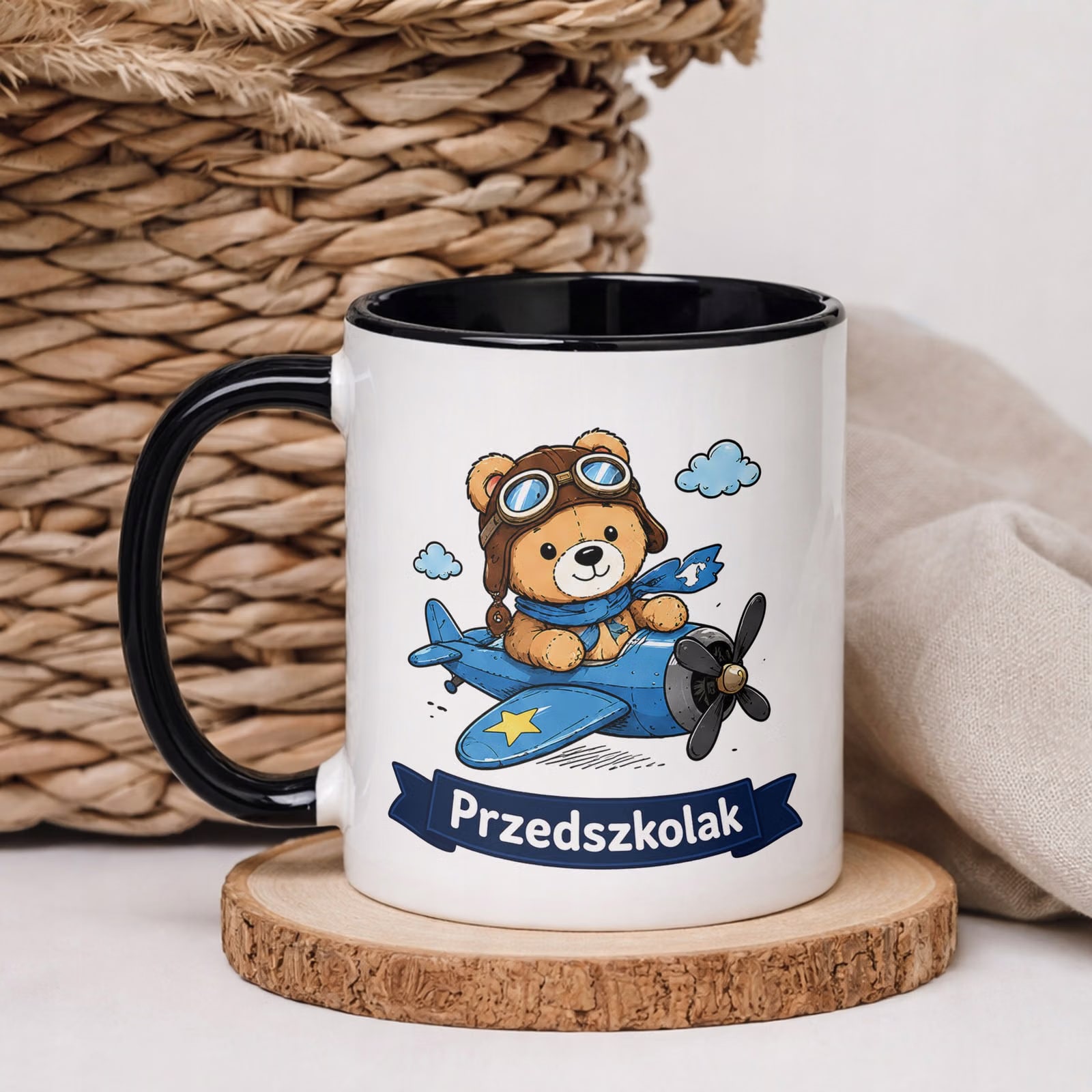 Kubek Czarny z nadrukiem Przedszkolak Szkoła Dla Dzieci Prezent