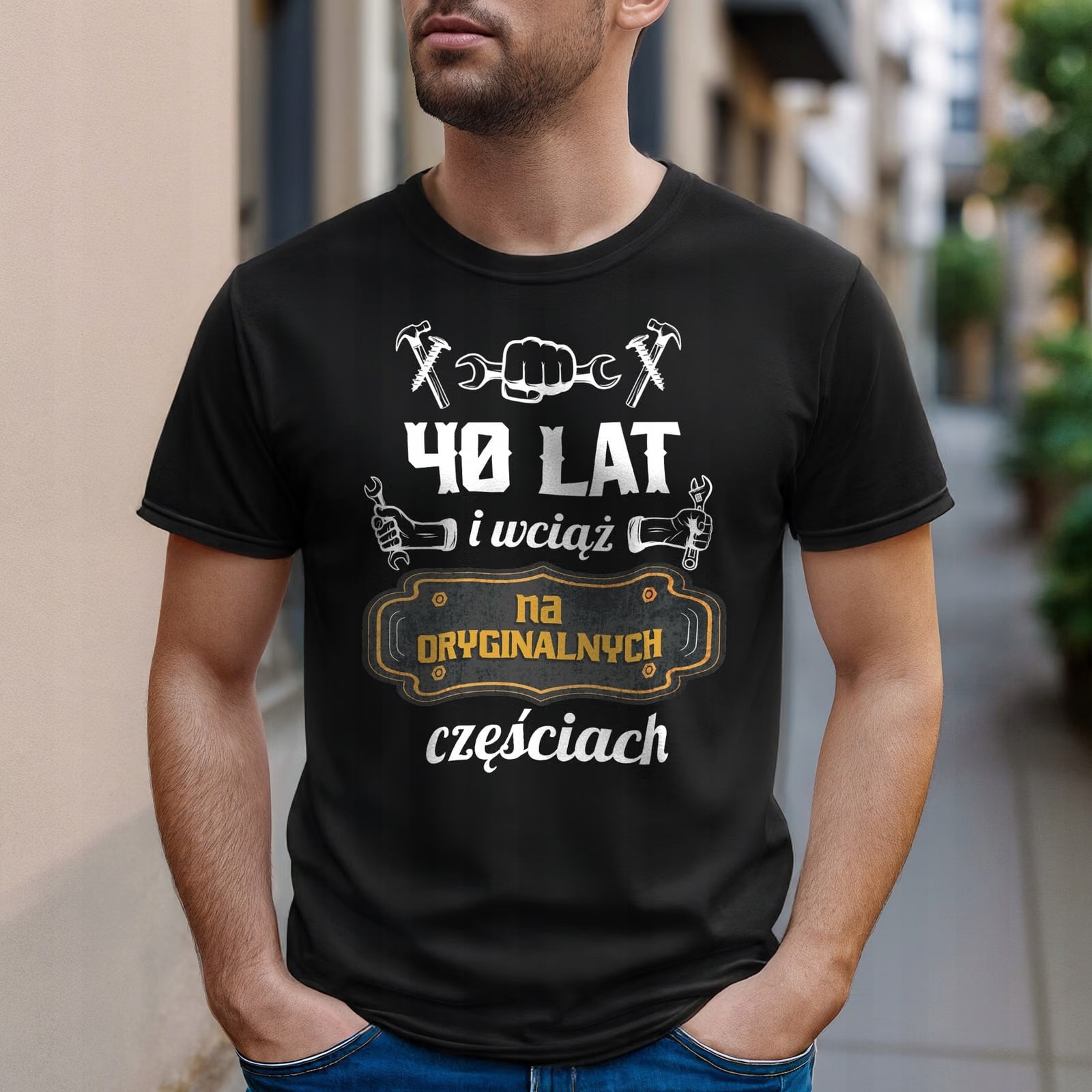 Koszulka czarna męska 40 Urodziny Wciąż Na Oryginalnych Częściach r. 3XL