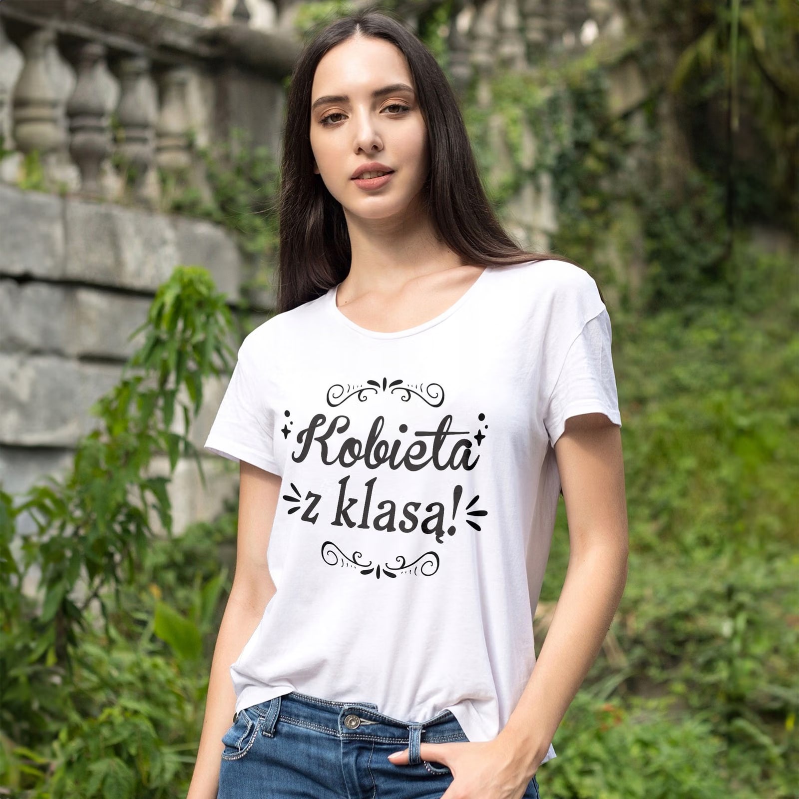 Koszulka Damska T-shirt Na Dzień Kobiet Prezent Kobieta z Klasą