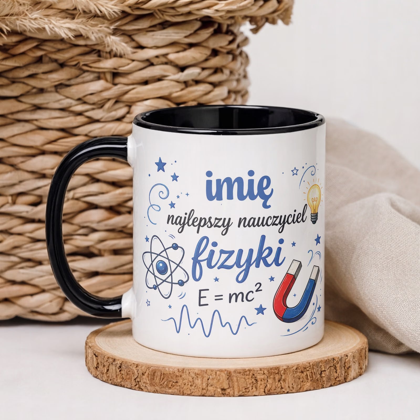 Kubek Czarny z Imieniem Dzień Nauczyciela Fizyka Prezent