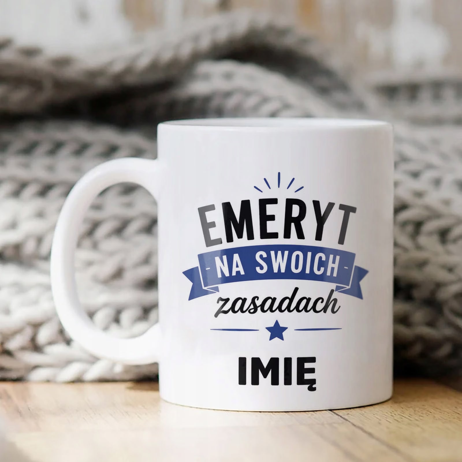 Biały Kubek Personalizowany z Nadrukiem Emerytura Dla Emeryta Prezent