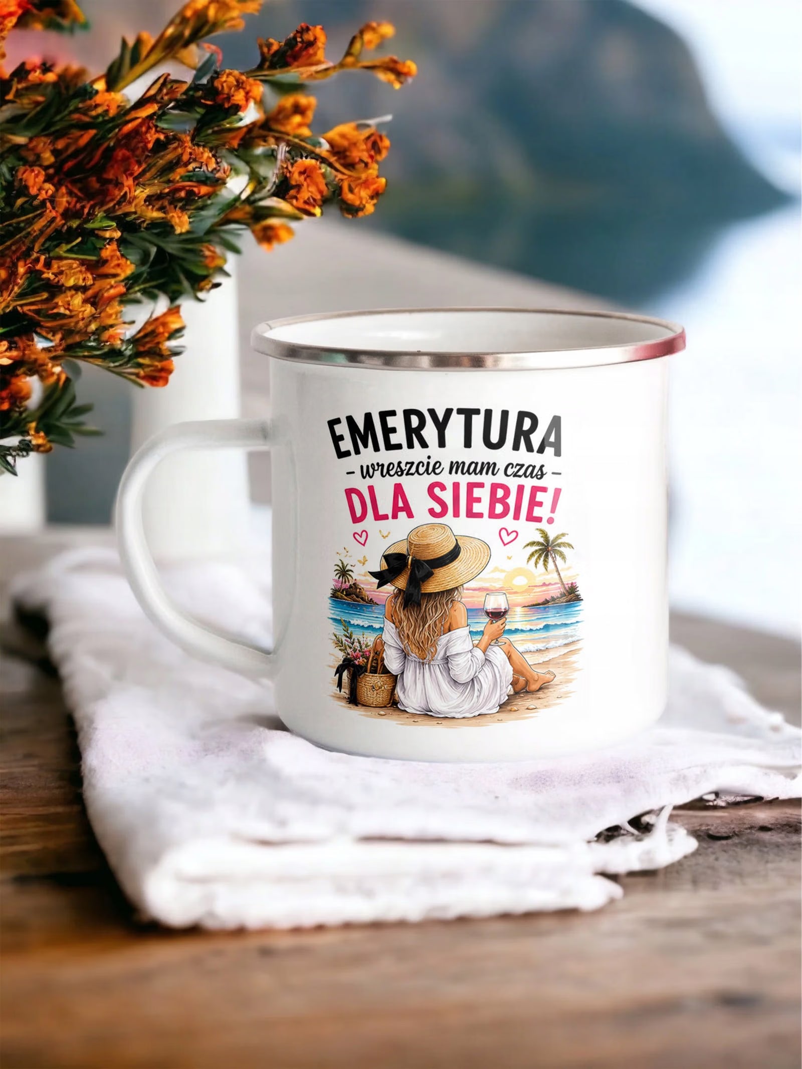 Kubek Emaliowany Emerytura Dla Emerytki z Nadrukiem Biały Metalowy Prezent