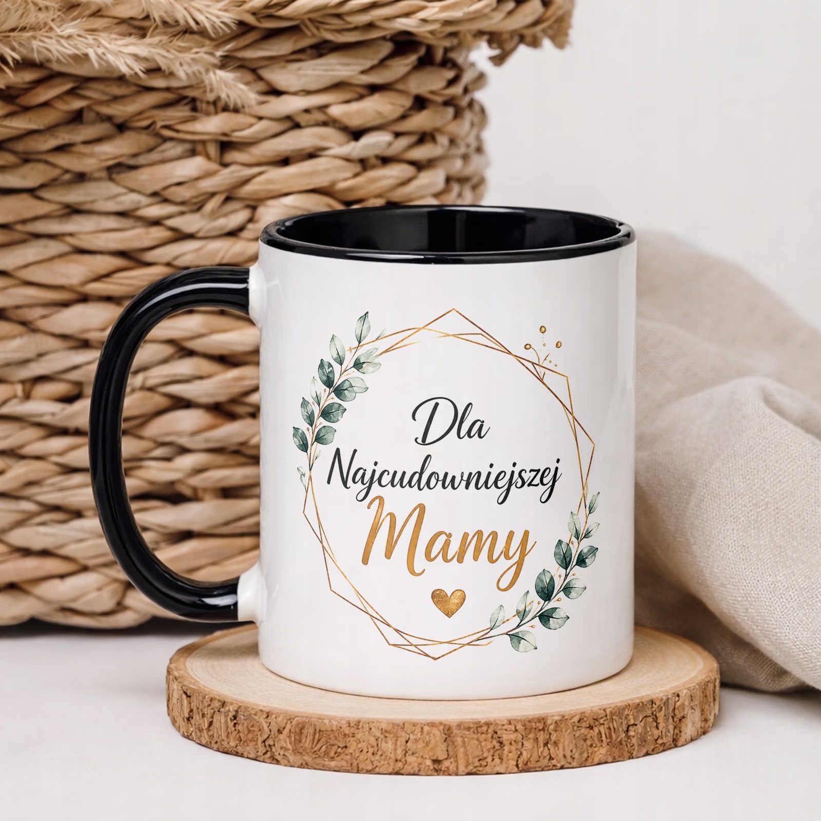 Kubek czarny prezent dla mamy na Dzień Matki praktyczny upominek mamy