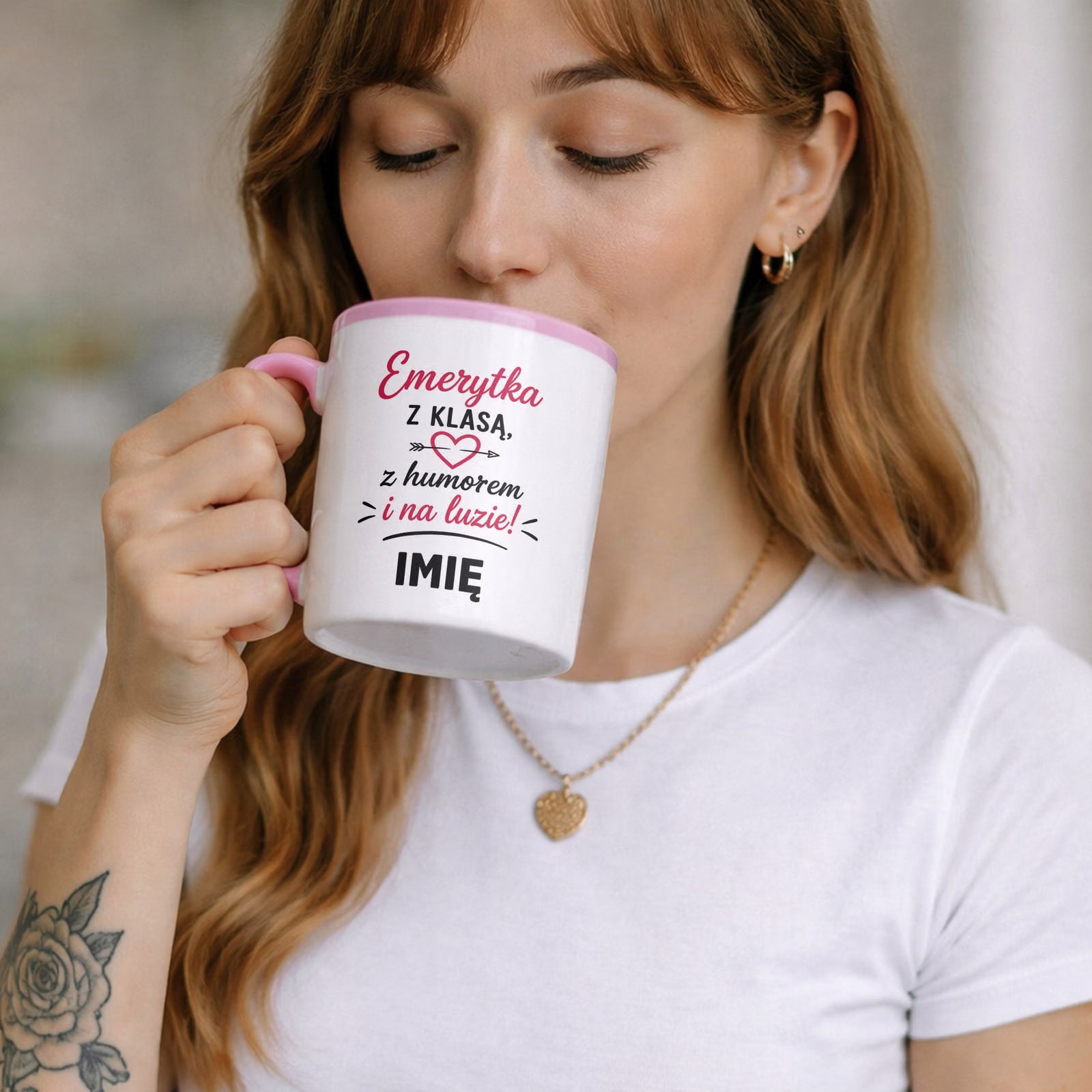 Kubek Różowy Personalizowany z Nadrukiem Emerytura Dla Emerytki Prezent