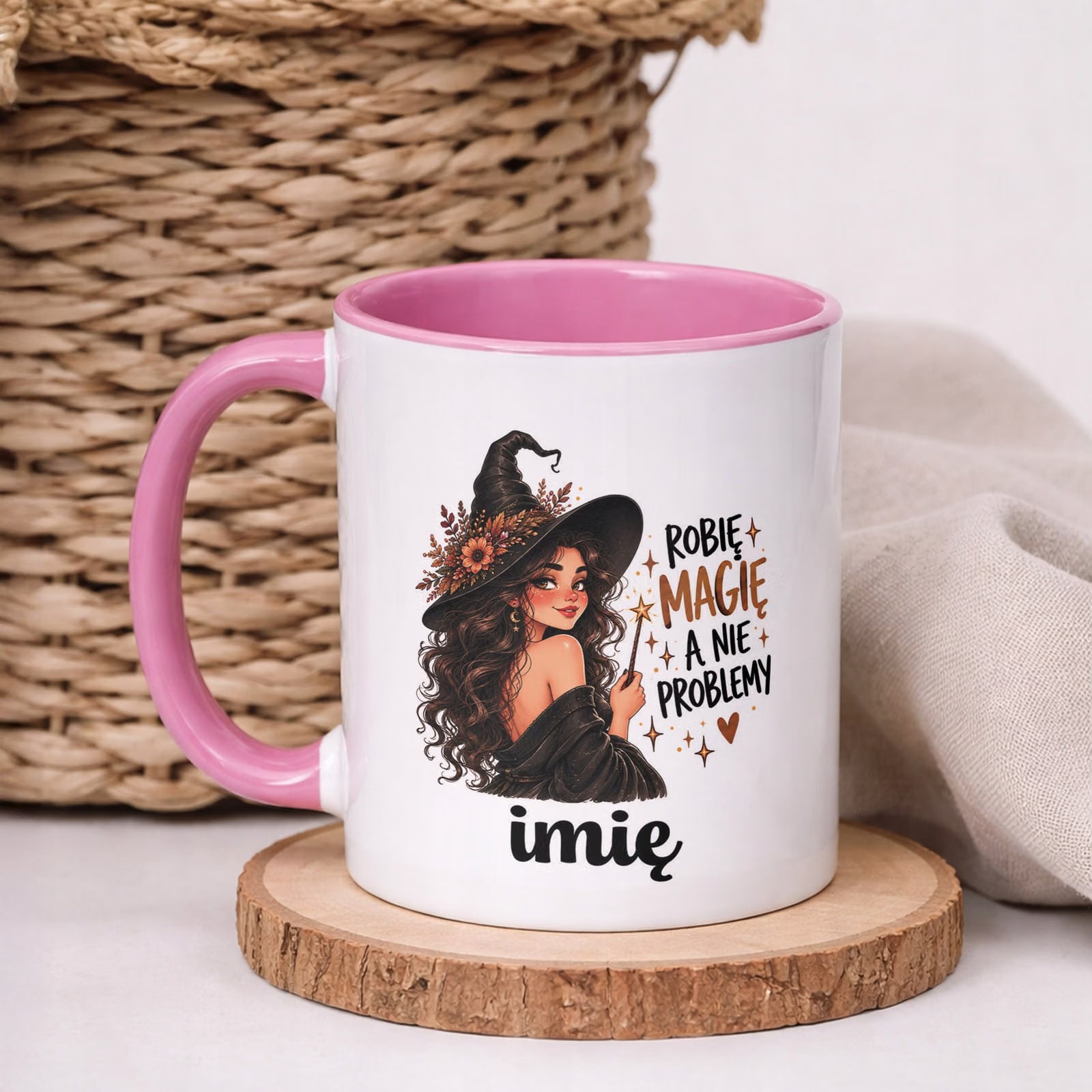 Kubek Różowy Personalizowany z Nadrukiem Dla Kobiet Czarownica Wiedźma