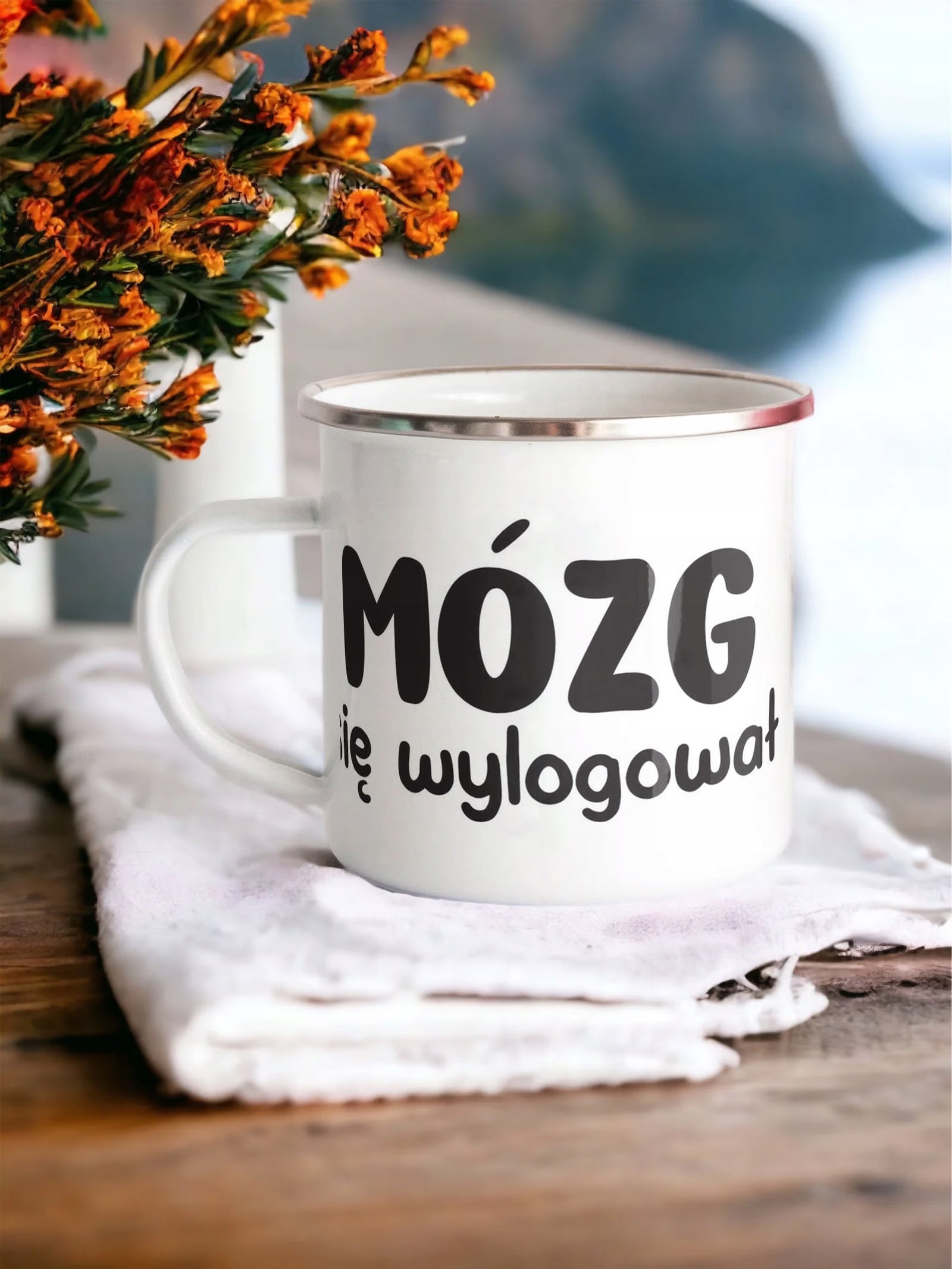 Kubek Emaliowany Mózg Się Wylogował Zabawny z Nadrukiem Biały Metalowy