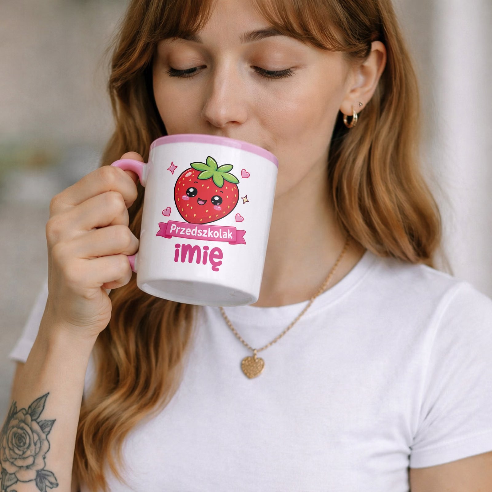 Zestaw Personalizowany Kubek Różowy Poduszka Przedszkolak Truskawka