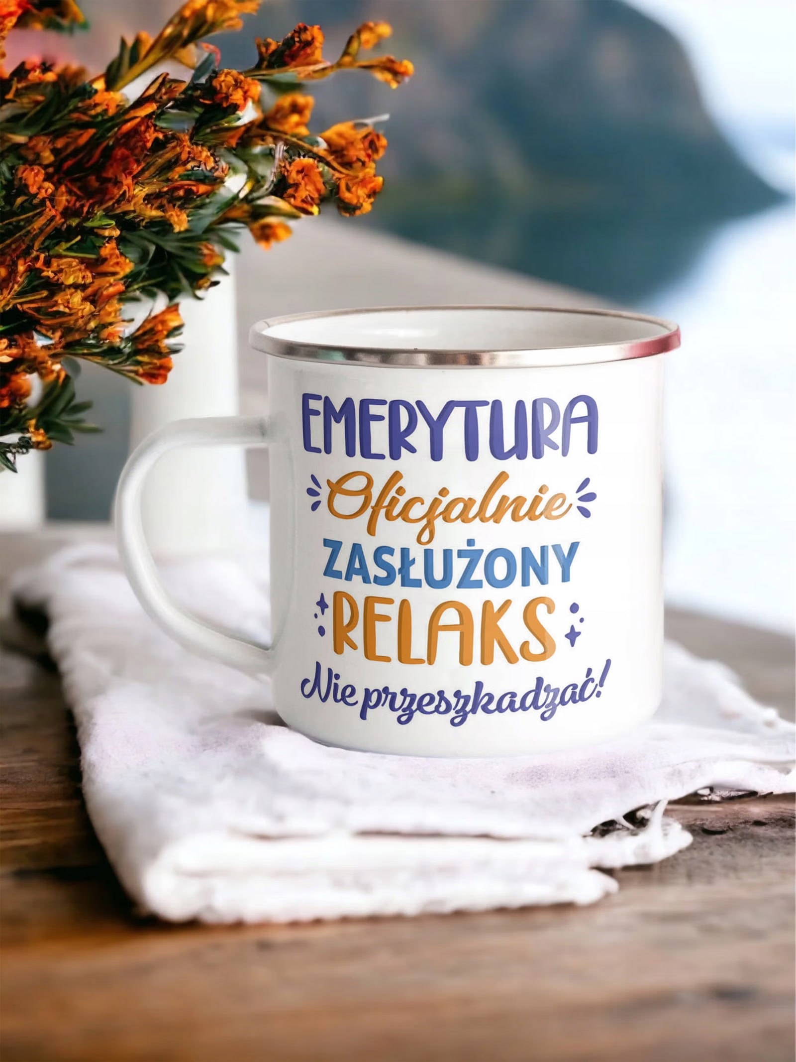 Kubek Emaliowany z okazji Emerytury Dla Emeryta z Nadrukiem Biały Metalowy